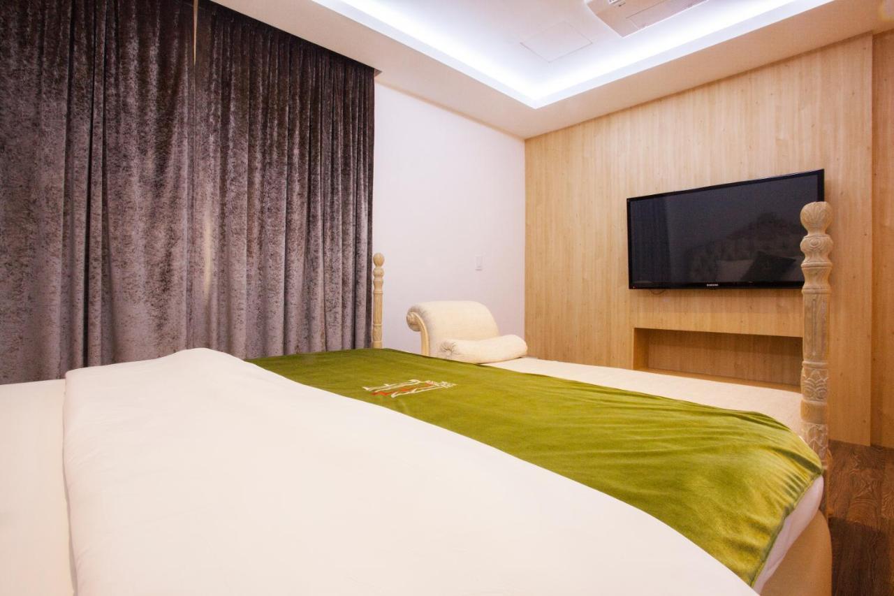 Suwon Reve Hotel Екстериор снимка