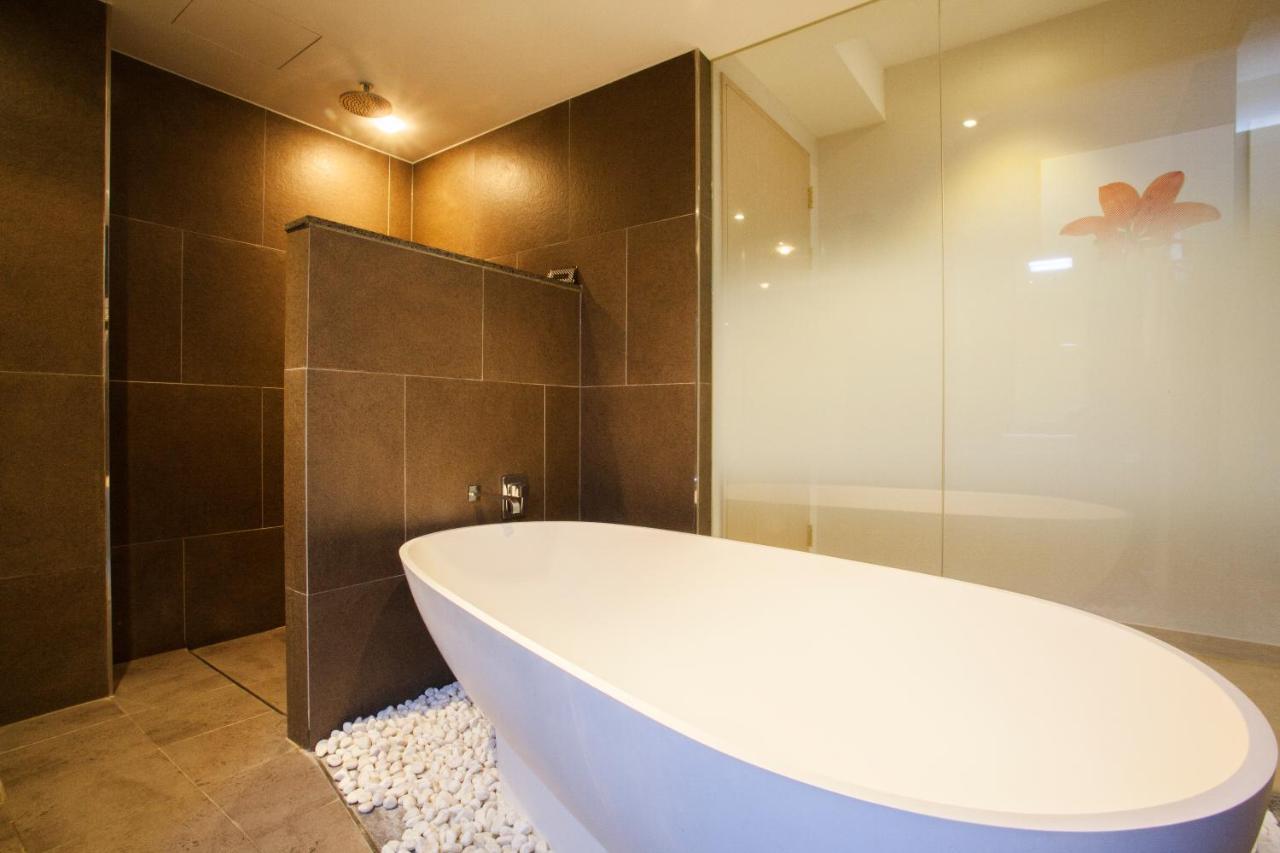 Suwon Reve Hotel Екстериор снимка